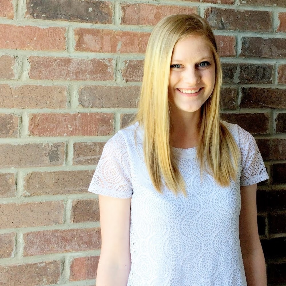 Meet your Posher, Carlee